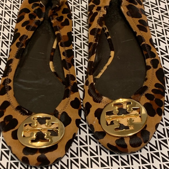 Tory Burch Leopard Reva Flats - Picture 1 of 5